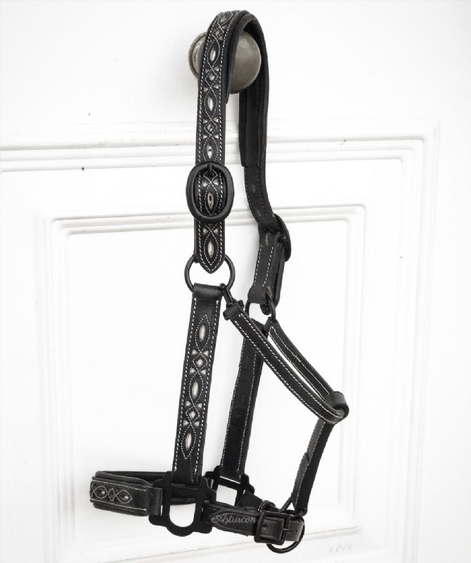 Repujada Leather Halter